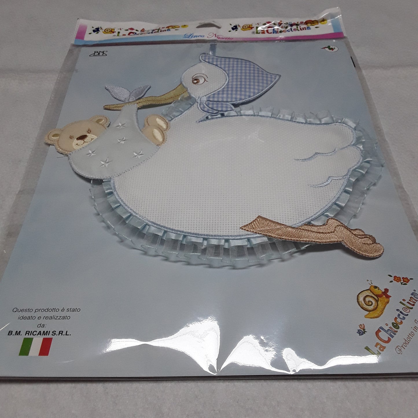 Fiocchi nascita con tela aida da ricamare