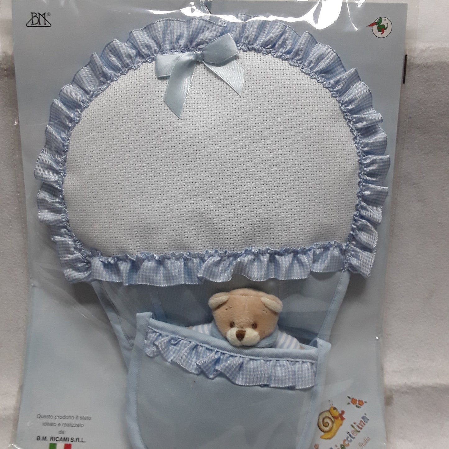 Fiocchi nascita con tela aida da ricamare