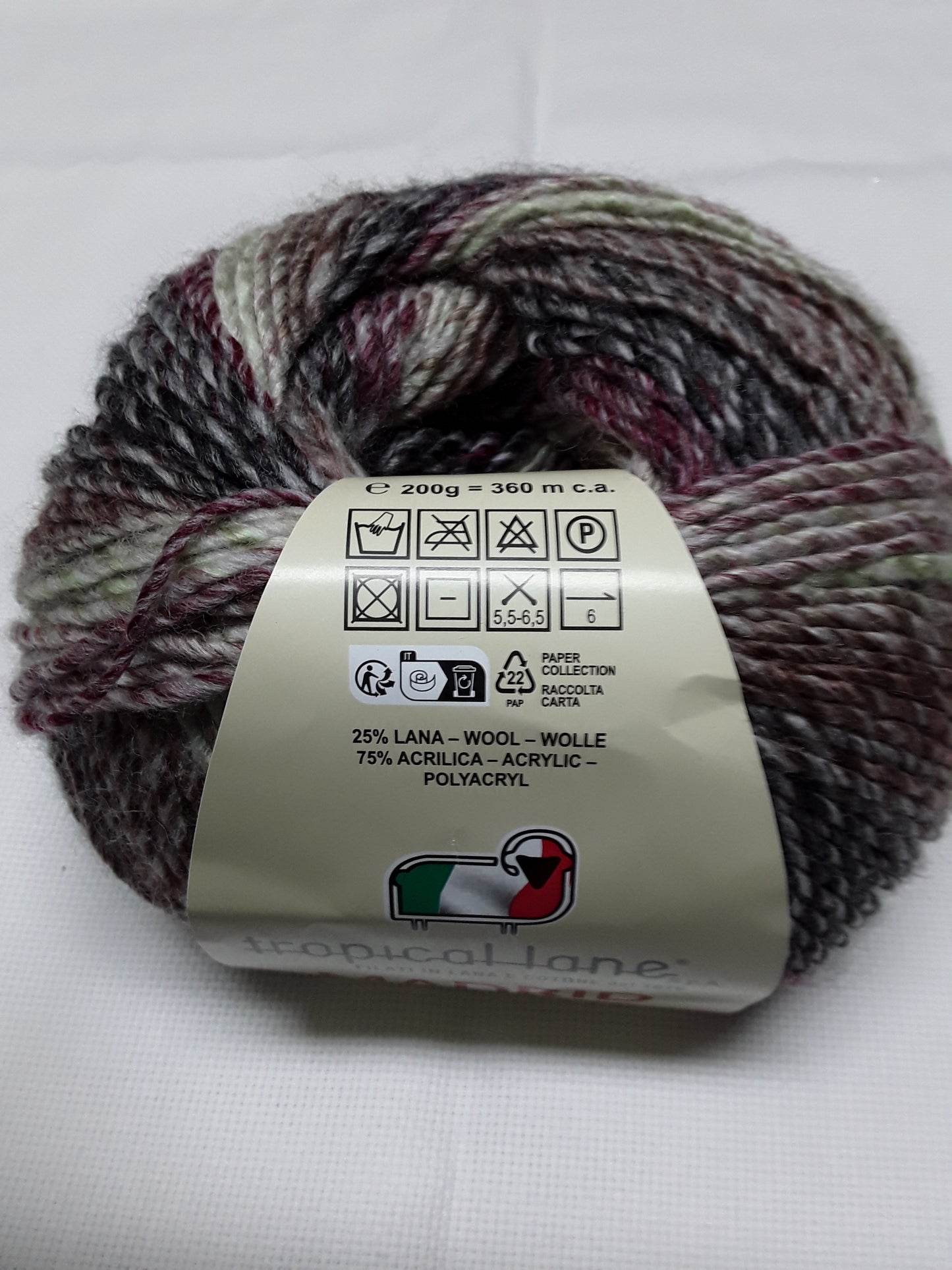 Madrid Tropical Lane gomitolo maxi da 200gr per 360 metri si lavora con ferri 5,5/6,5 e uncinetto 6