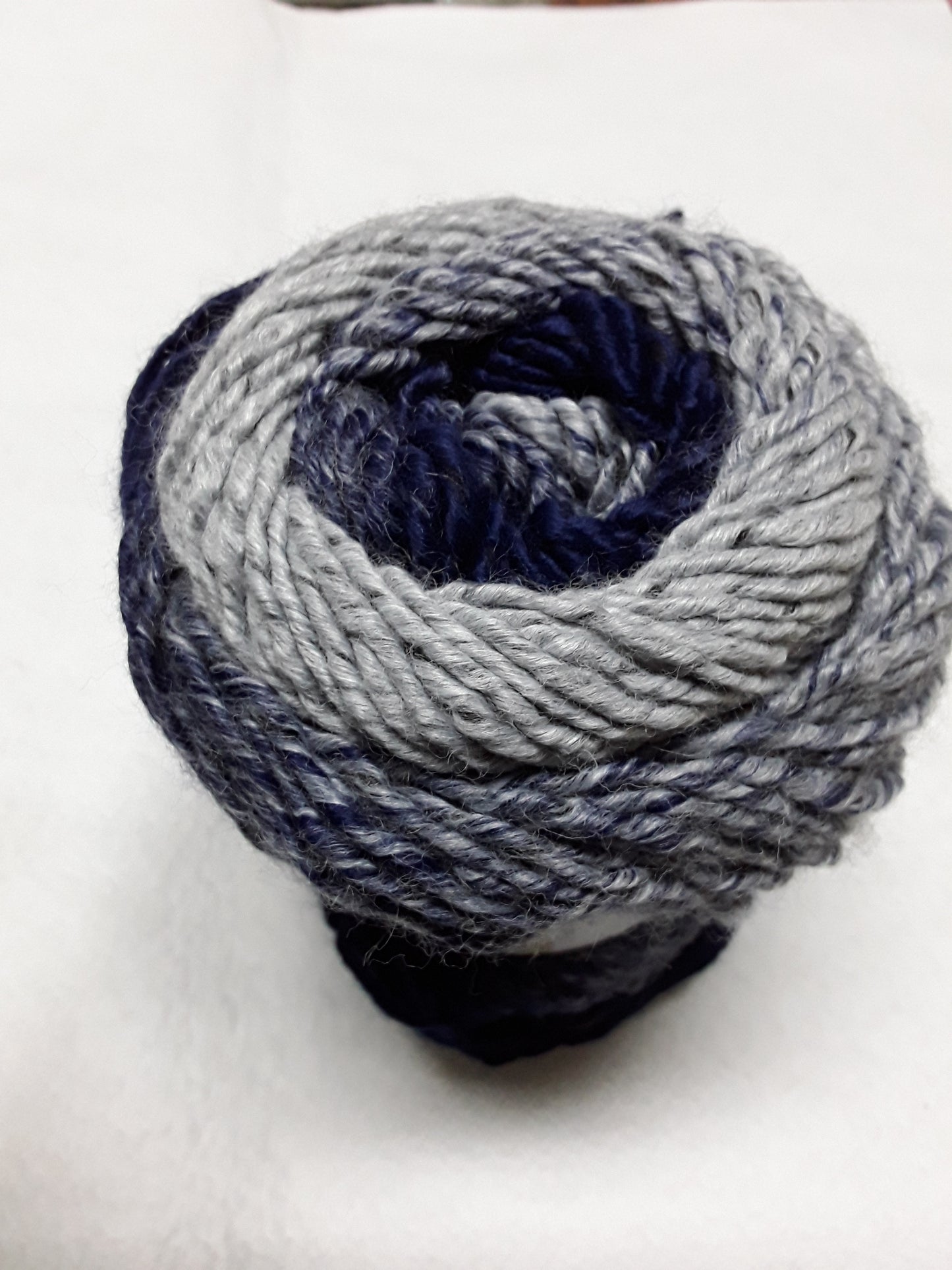 Gemini 25% Lana Merinos - 75% PC Microfibra Filato in Gomitolo da 100 gr (Lunghezza: 190 m. ca.) Ferri: 6 - 6,5 Uncinetti: 6