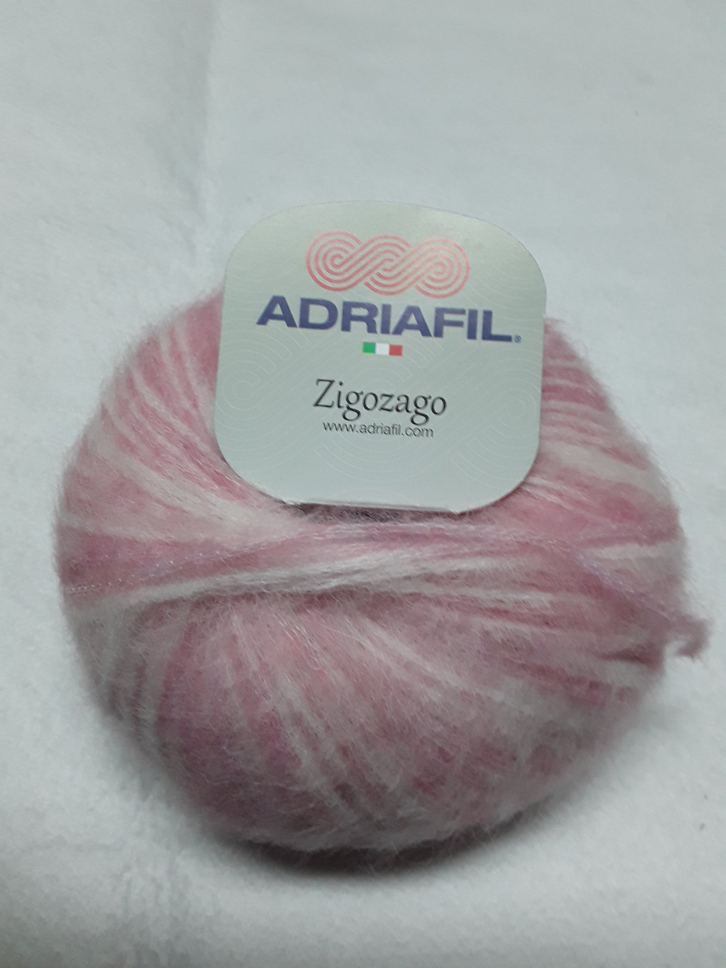 Zigozago Adriafil 50gr per 200 metri si lavora con ferri dal 5 al 10 37%alpaca 36% lana 27% poliammide